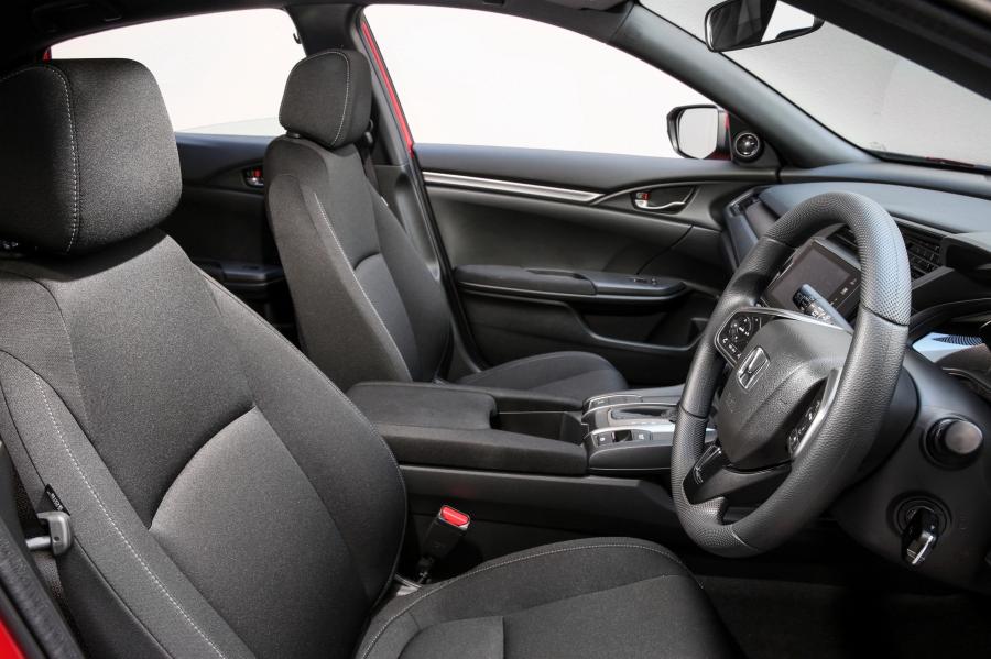 Интерьер Honda Civic VTi Hatchback 2017 года  (AU) (фото 20 из 40)